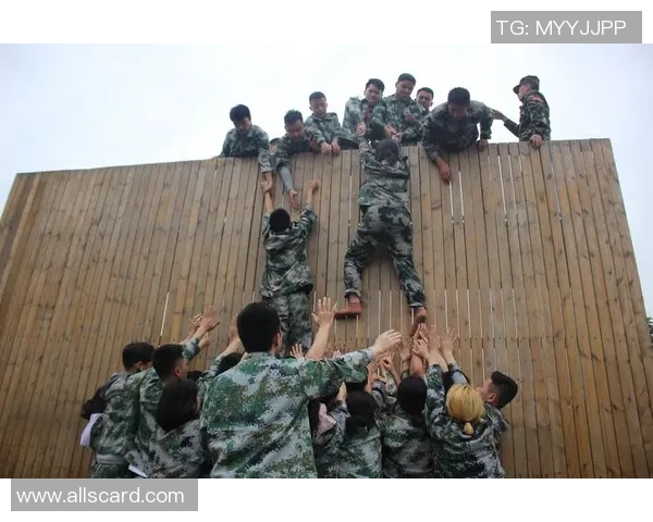 专访攀岩高手陈伟揭秘成功秘诀与训练心得分享