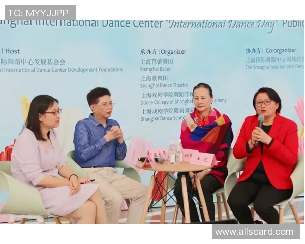 周芳专访:畅谈滑板生涯与未来梦想的追寻之路 周芳专访:畅谈滑板生涯与未来梦想的追寻之路